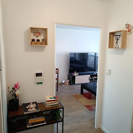 Chic Appartement F2 Conflans-Sainte-Honorine Exterior foto